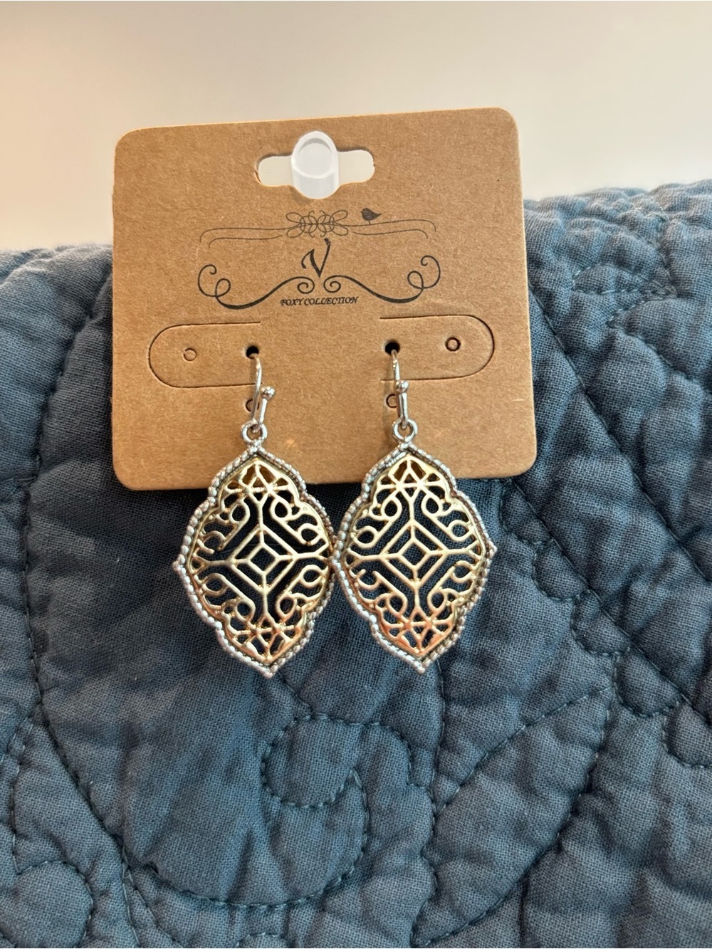 Foxy Collection Silver Filigree Dangle Earrings Boho Moroccan New